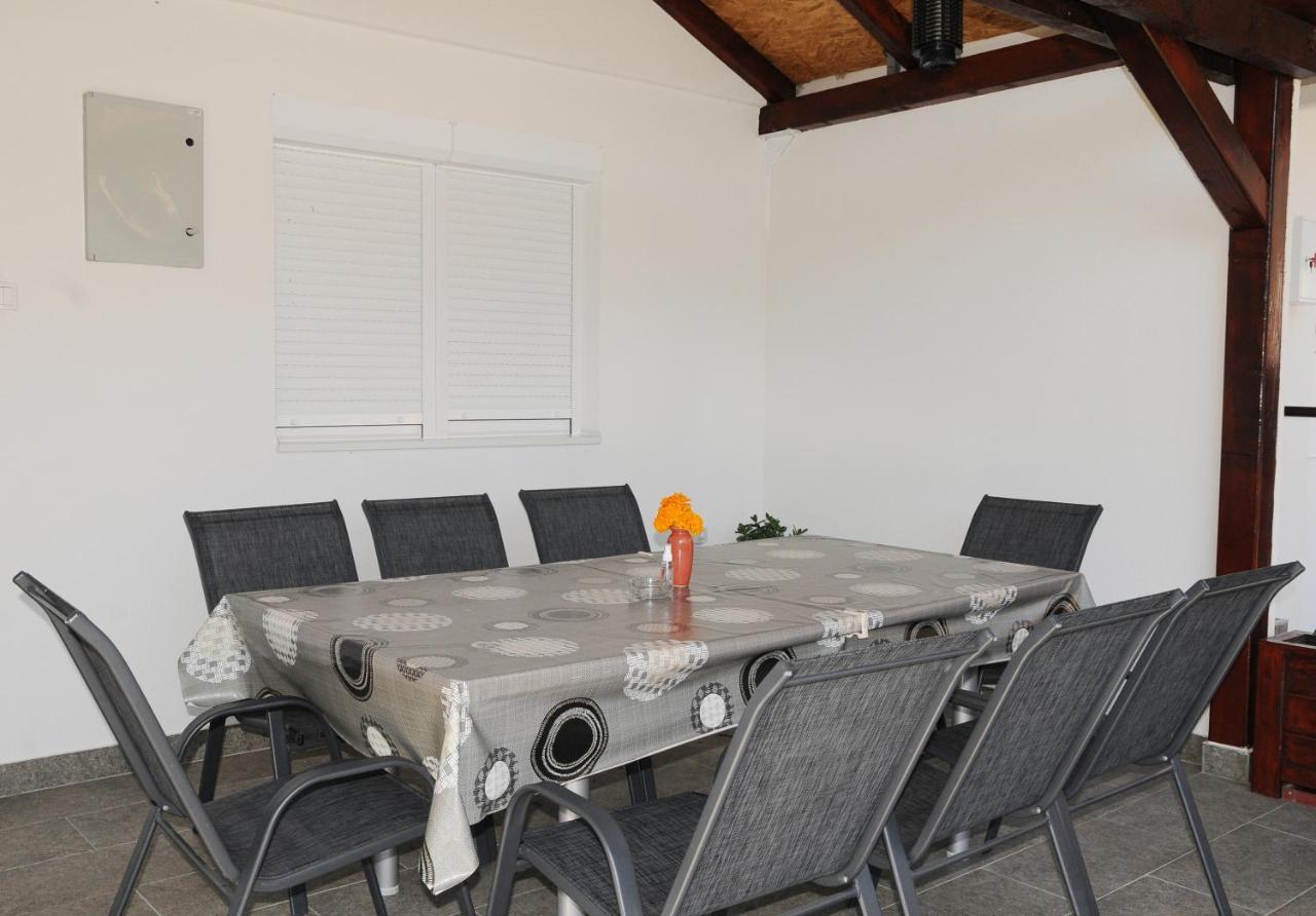 Favorit Apartments Čačak Eksteriør billede